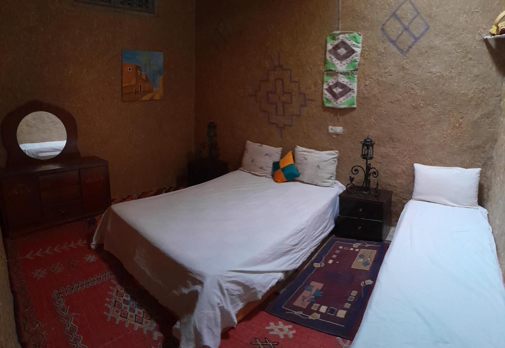 Bed and Breakfast Inourar à Tazouka Chambre photo
